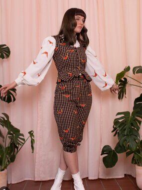 Matching set of two Samantha Pleet gingham cotton balloon capris and peplum top